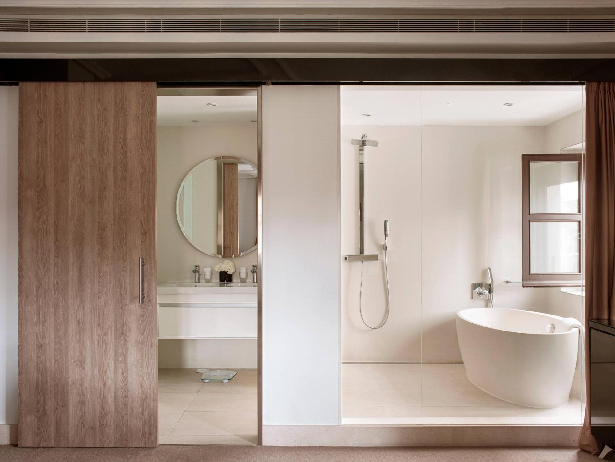 Palacio De Los Duques, A Gran Melia Hotel - The Leading Hotels Of The World — Photos 1